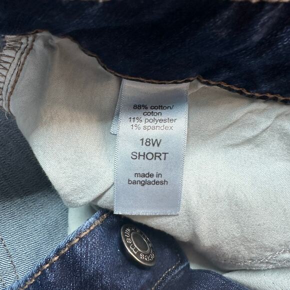 M Jeans By Maurices Classic Jeans Women's 18W Short Blue Mid Rise Denim Straight - Picture 5 of 10